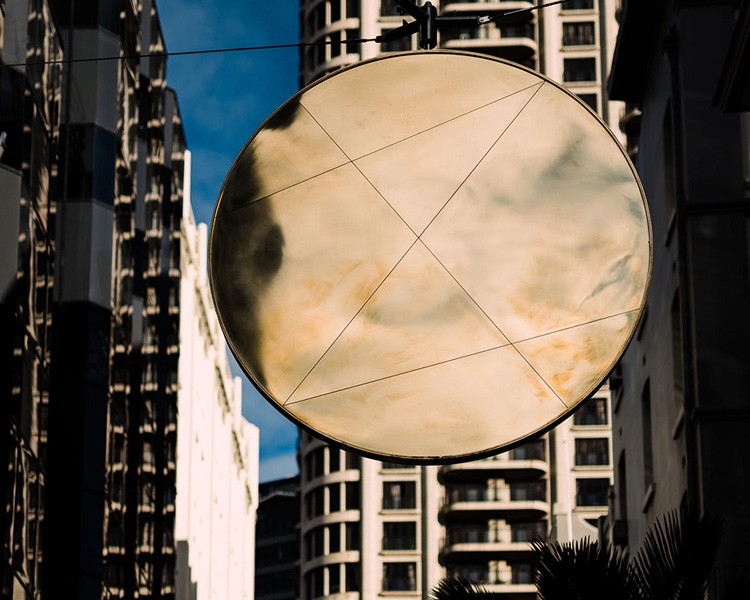 Light Weight O by Catherine Griffiths